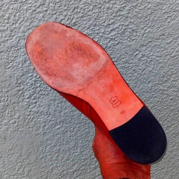 TALBOTS LADIES GENUINE LEATHER  BUCKLED BOOTIES - Picture 12 of 17